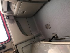 东风乘龙自卸车