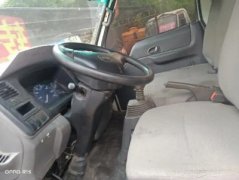 江铃4.2米箱车，刚年审，国五随时提档过户